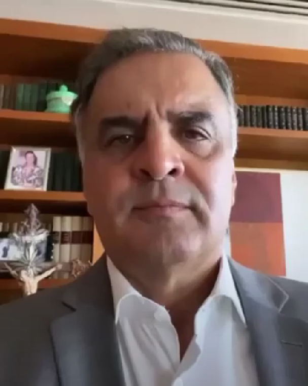 Aécio fala sobre decisão definitiva da Justiça