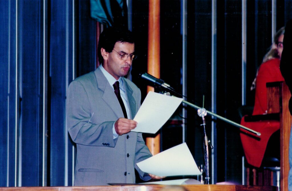 1999