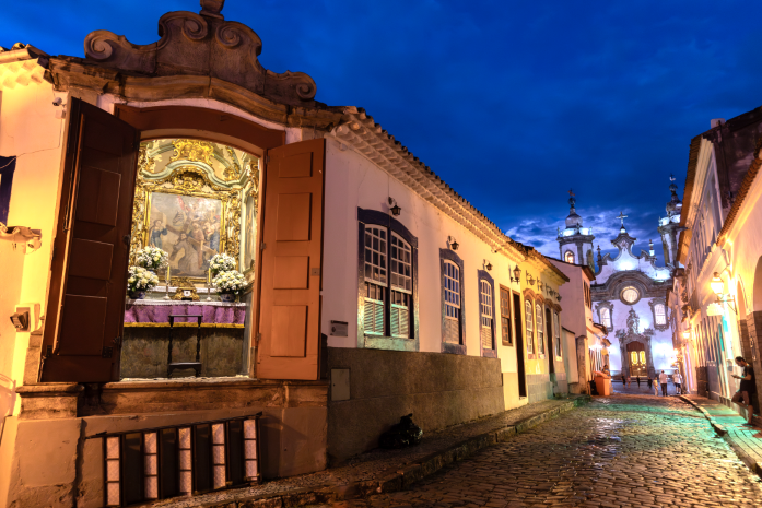 Projeto de Aécio torna São João del-Rei Capital Nacional da Arte Sacra
