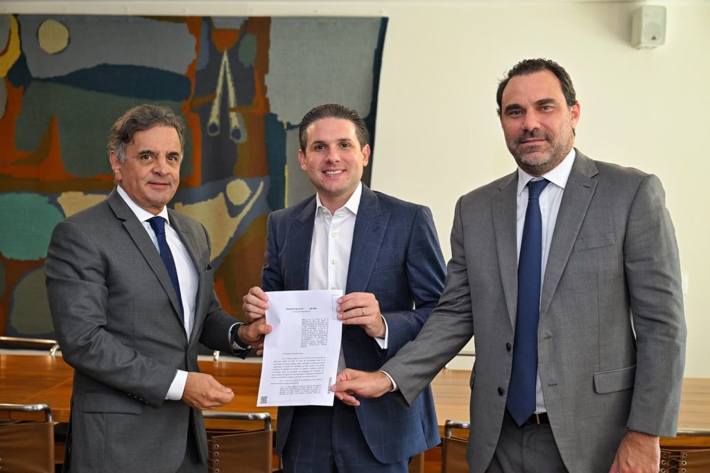 Projeto de lei de Aécio Neves barra propaganda de bets na TV, rádio e redes sociais